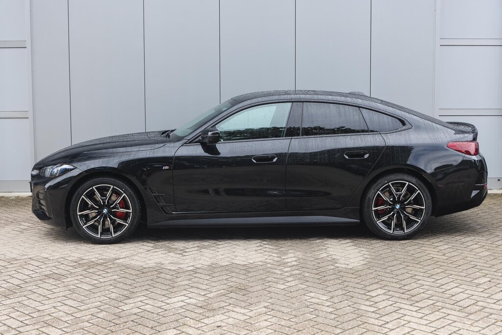BMW i4 7
