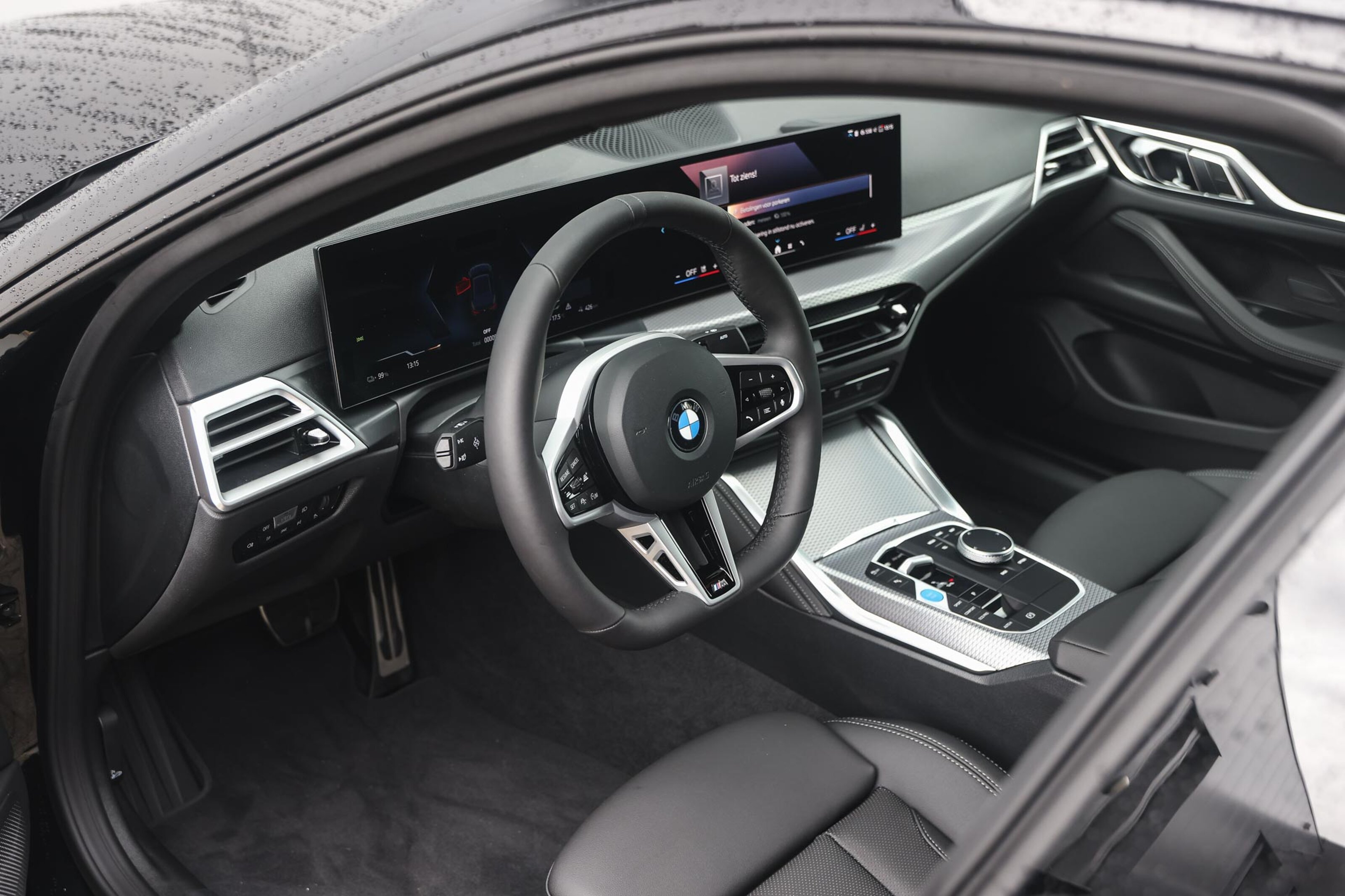 BMW i4 8
