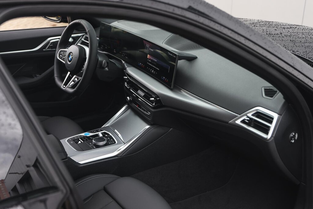 BMW i4 9