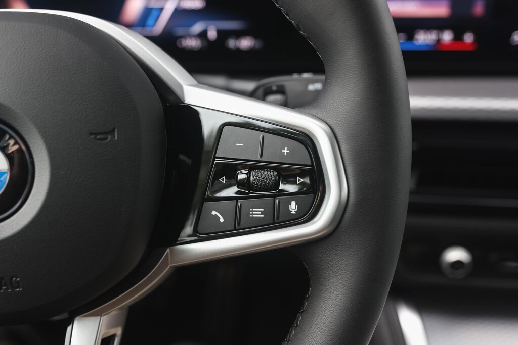 BMW i4 13