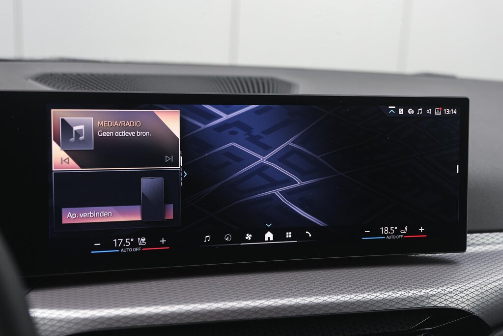 BMW i4 17