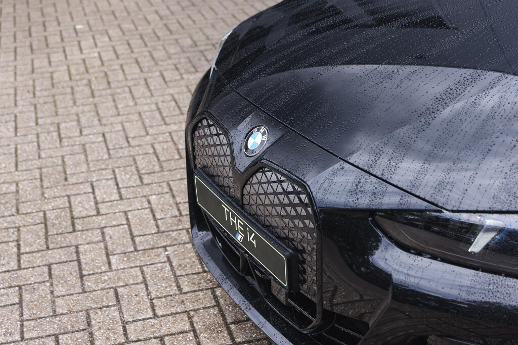 BMW i4 21