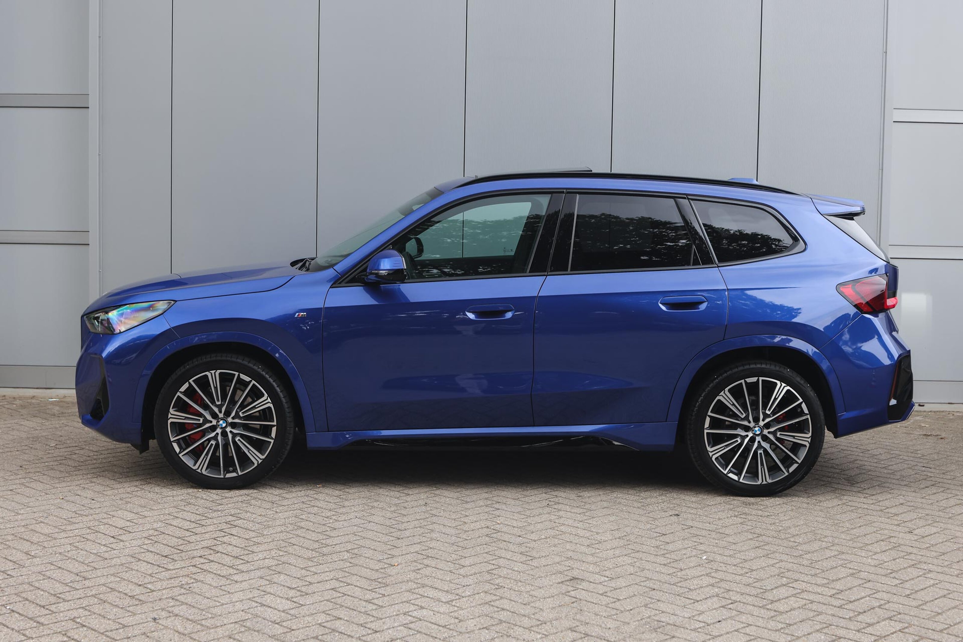 BMW X1 8
