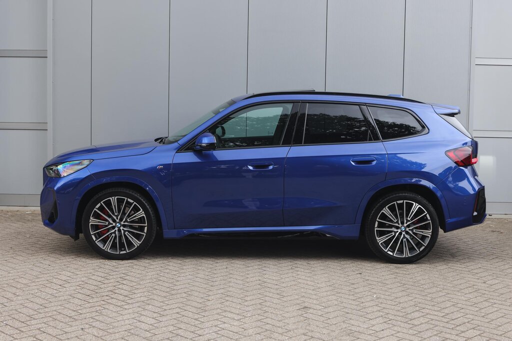 BMW X1 8