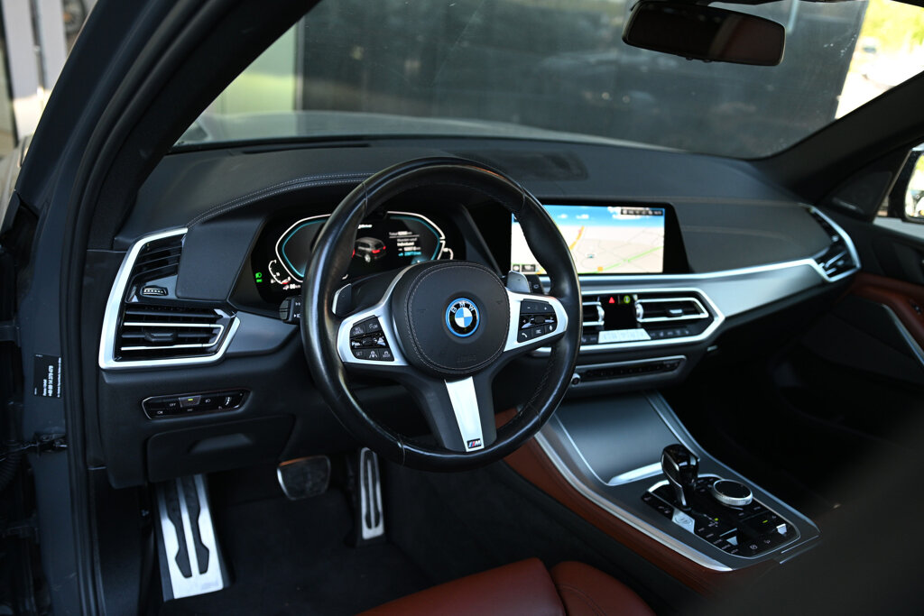 BMW X5 8