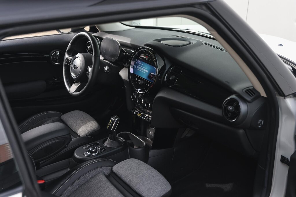 MINI Electric 9
