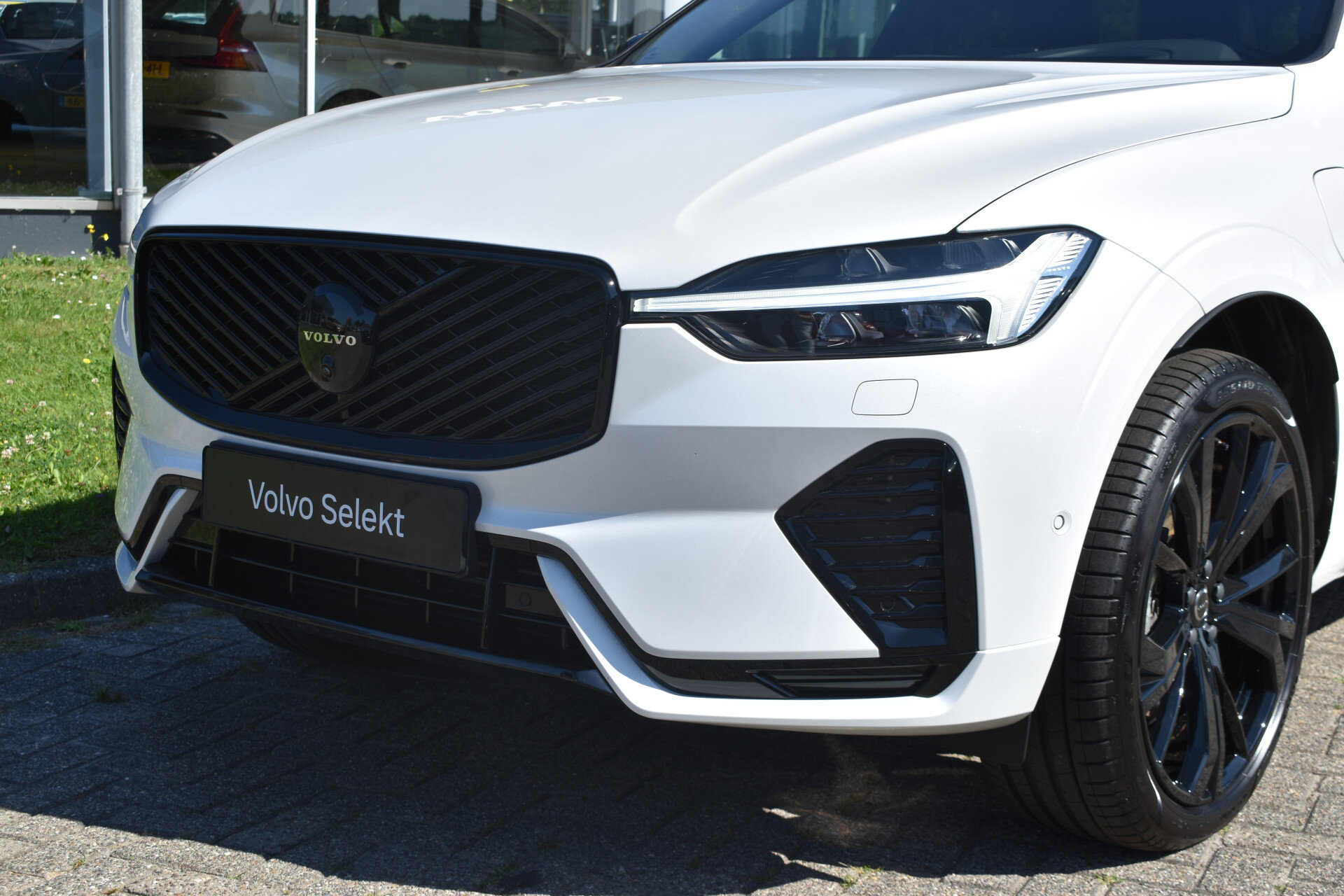 Volvo XC60 T8 AWD 455PK Plug-in Hybrid Ultra Black Edition - Afbeelding 4