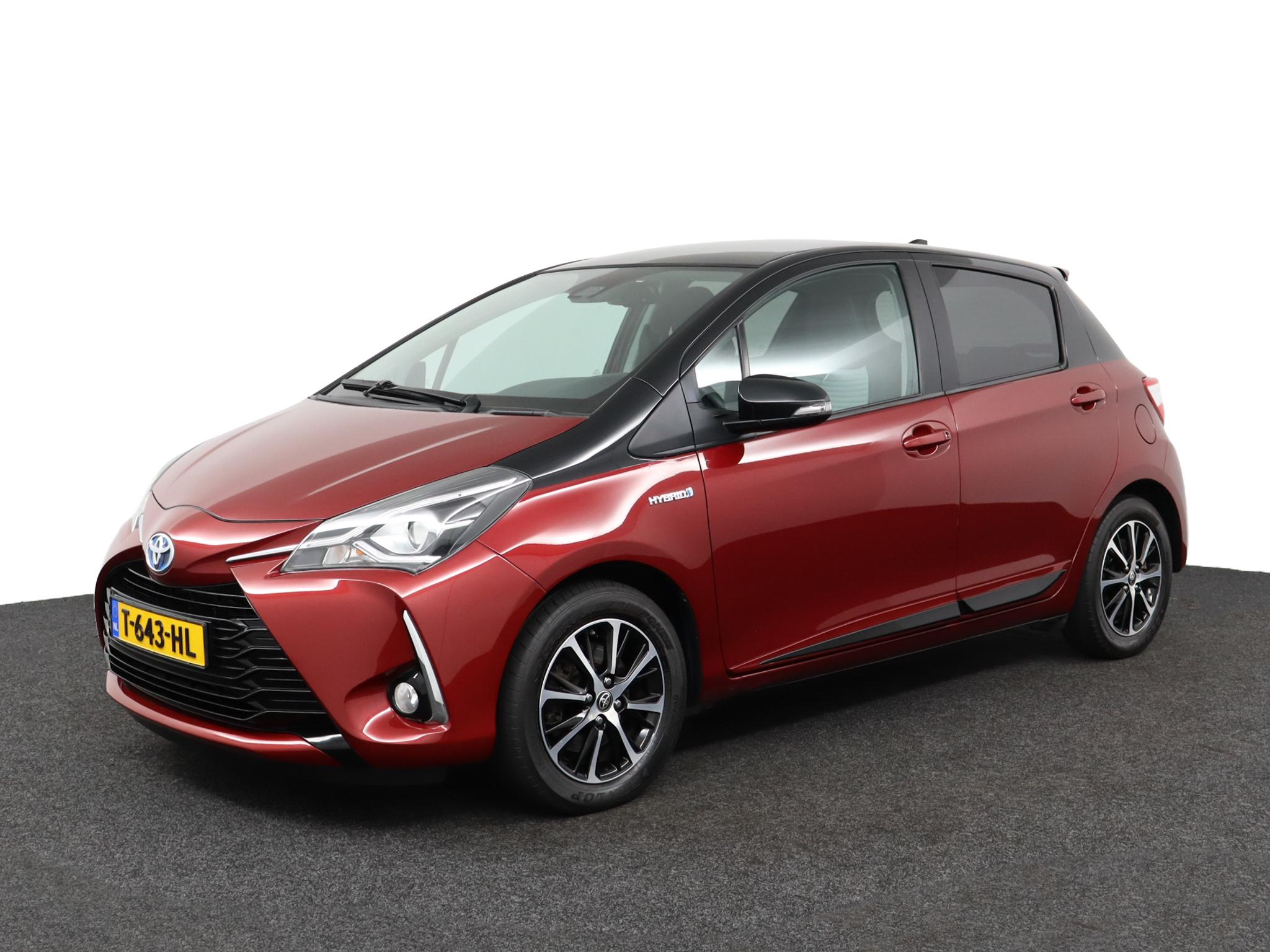 Toyota Yaris 1.5 Hybrid Bi-Tone Edition