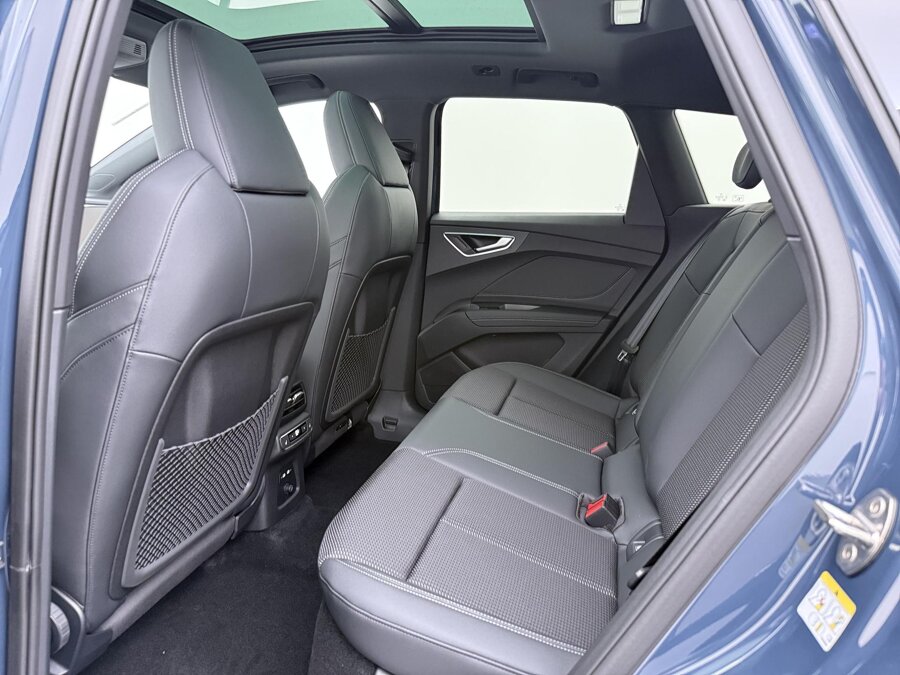 Audi Q4 e-tron S edition 45 82 kWh 210 kW / 286 PK