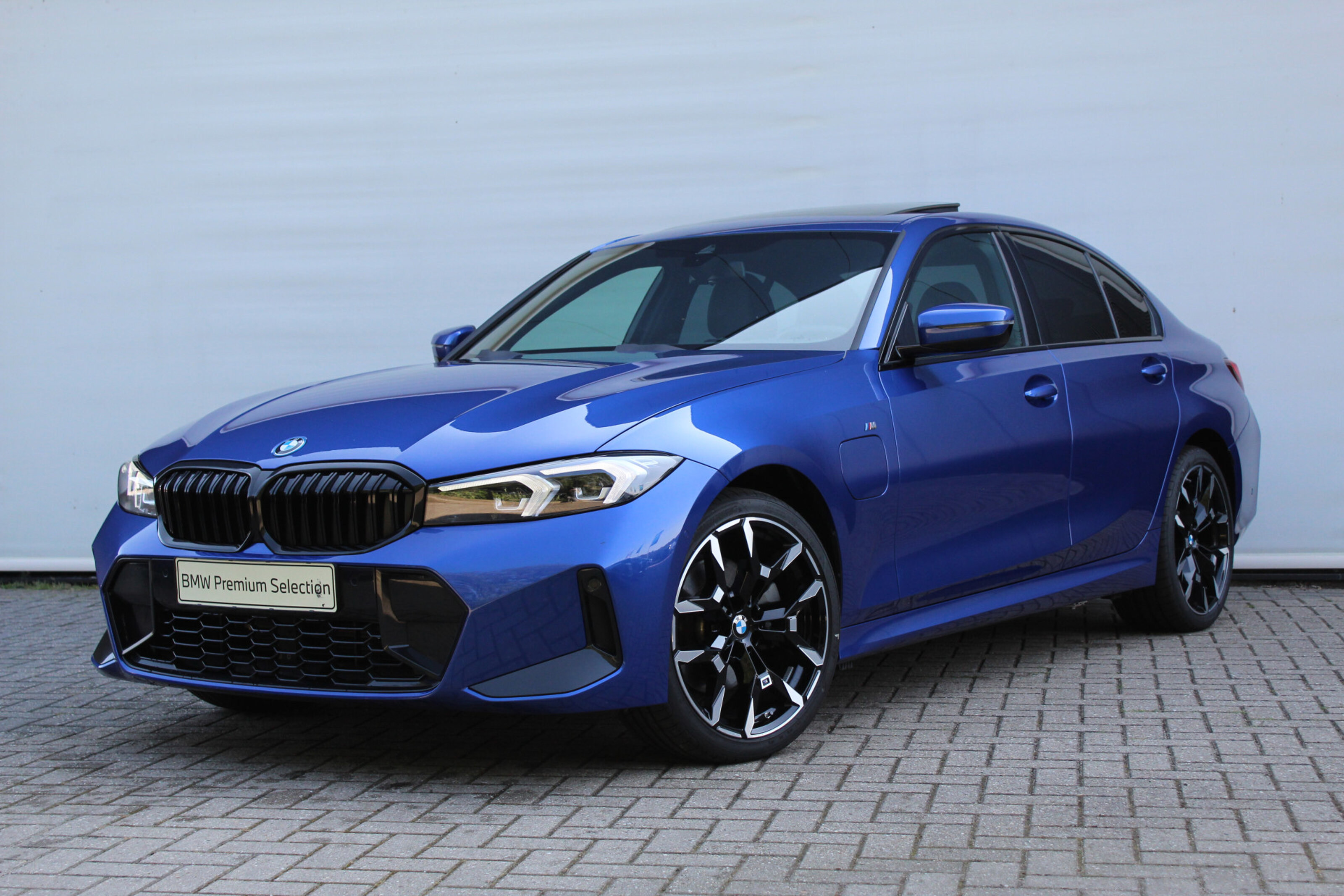 BMW 3 Serie 330e M Sport Automaat