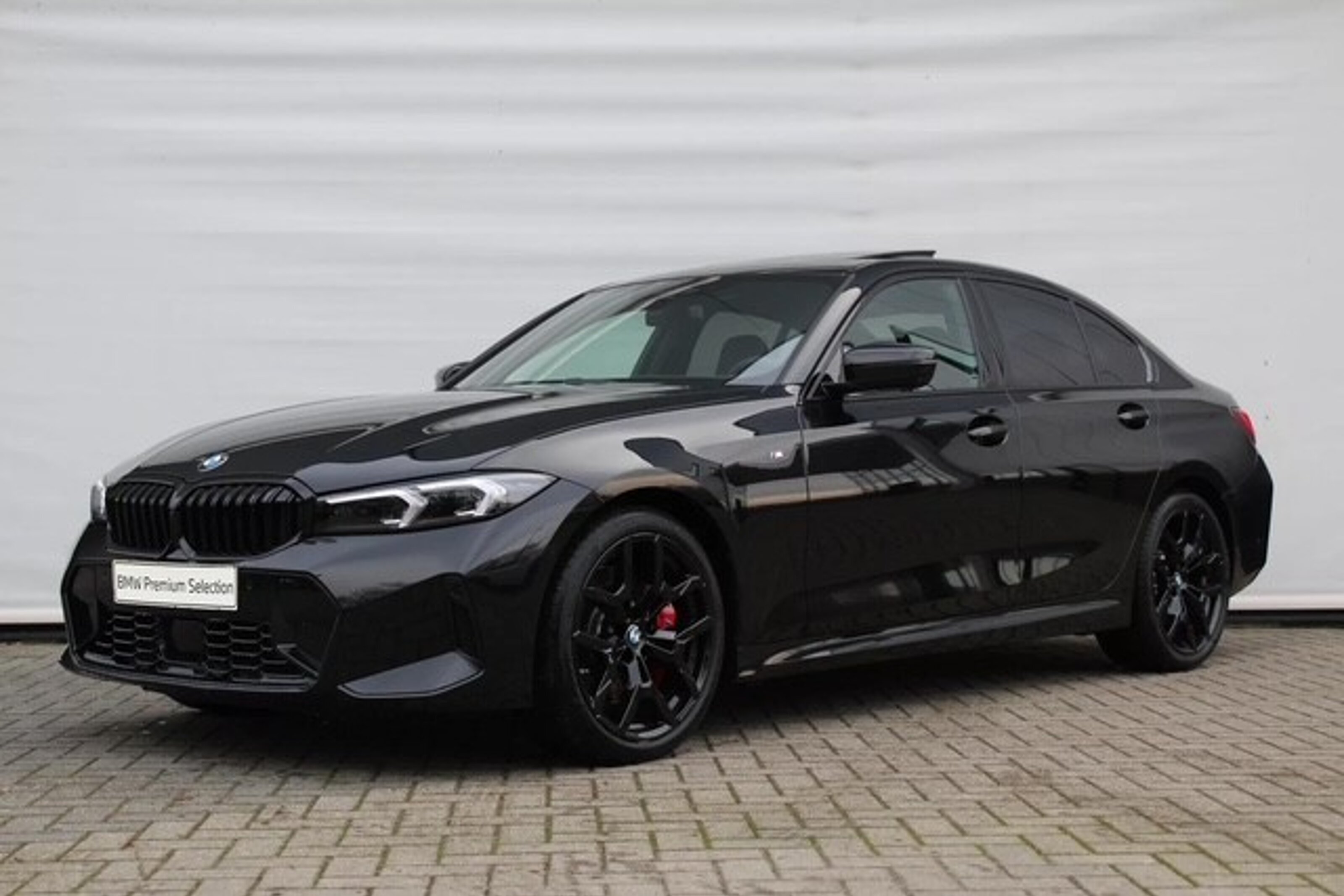 BMW 3 Serie 330i xDrive M Sport Automaat