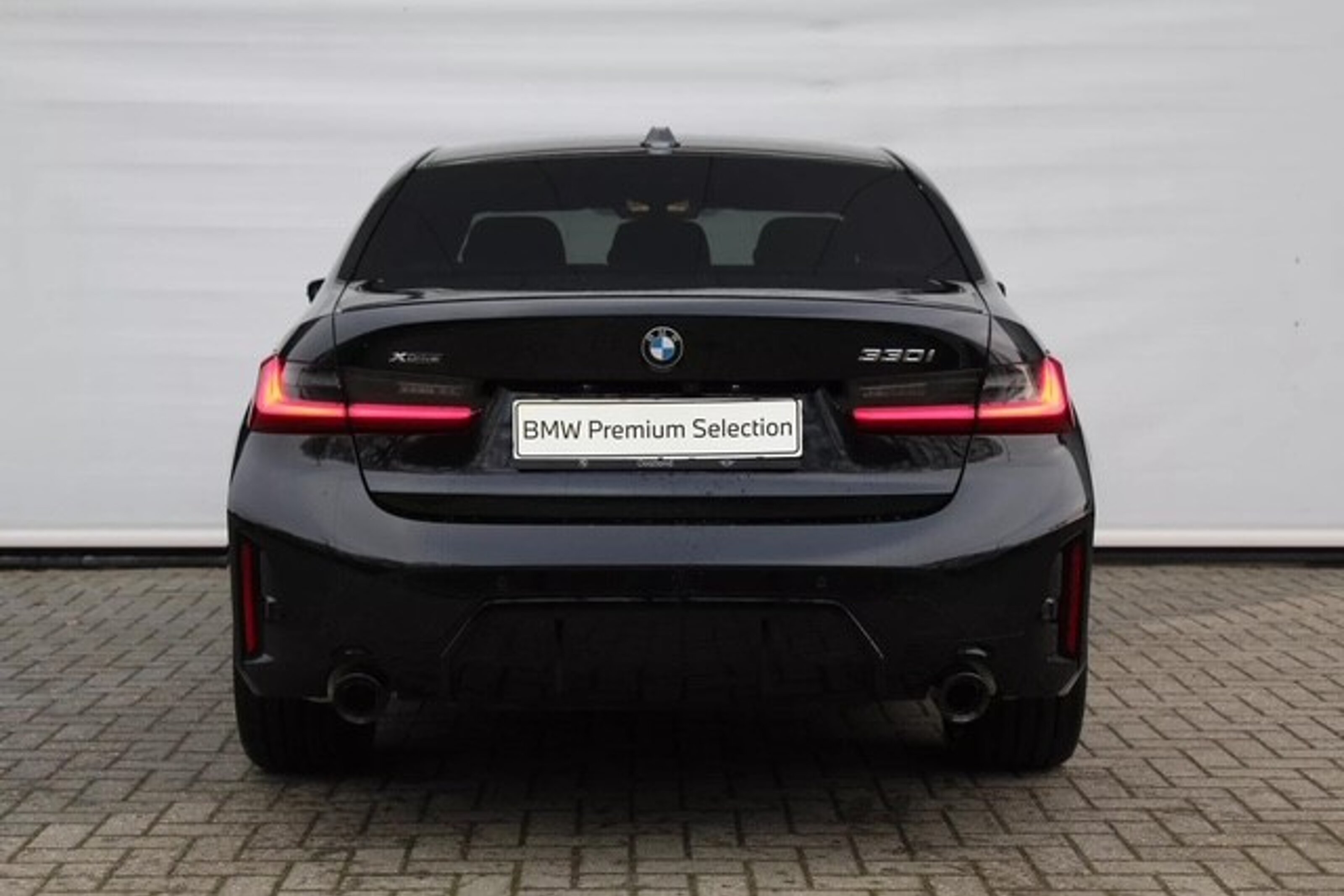 BMW 3 Serie 330i xDrive M Sport Automaat