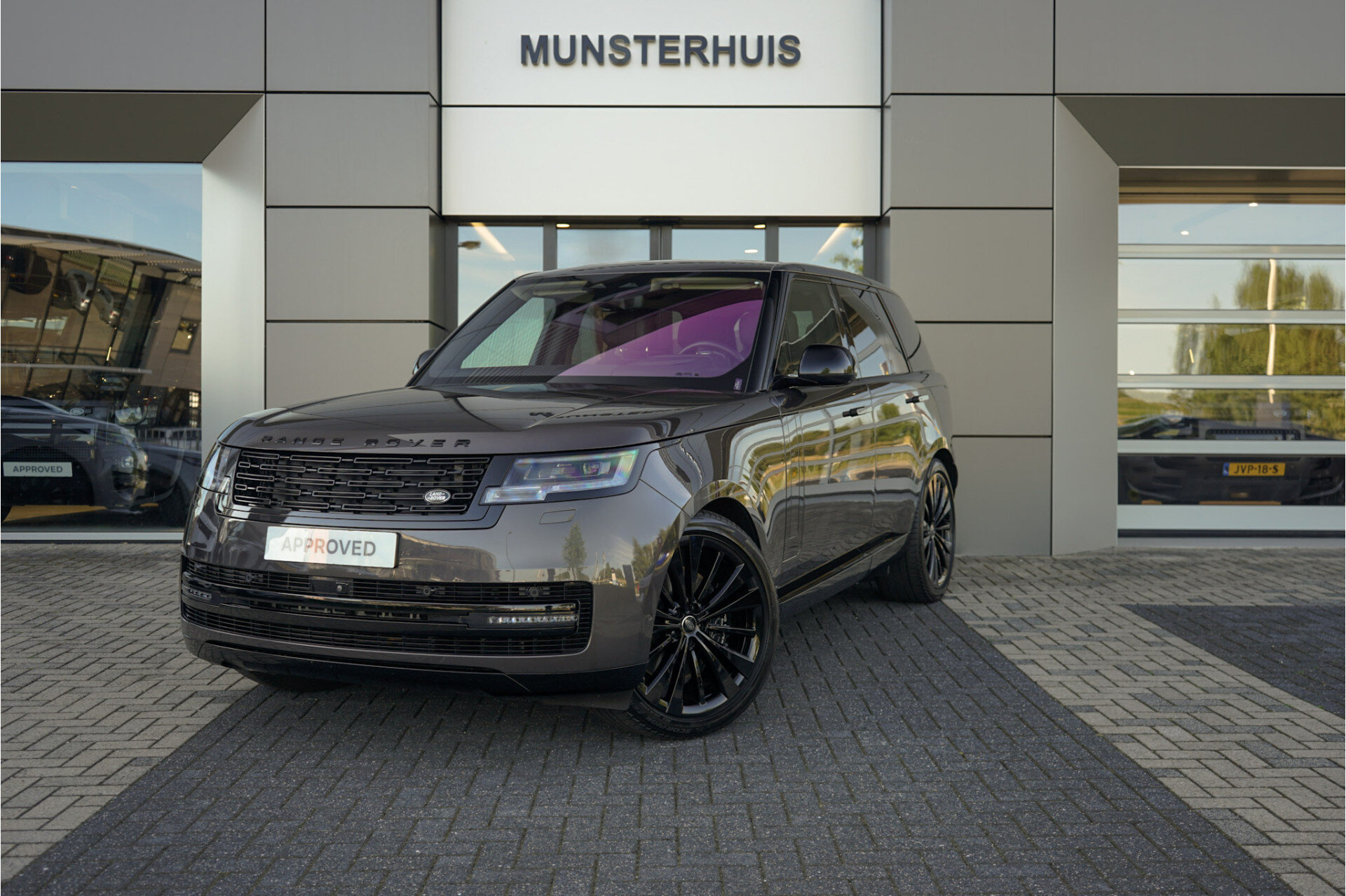 Land Rover Range Rover 4.4 P530 First Edition MHEV