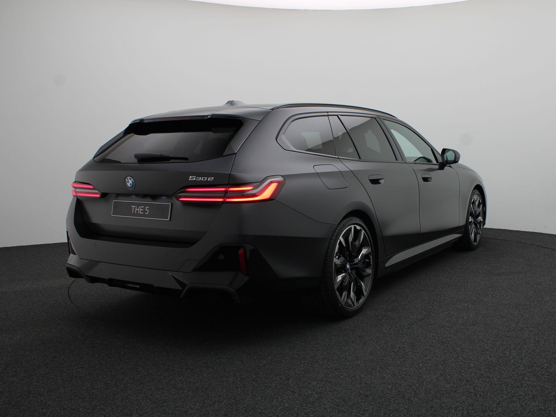 BMW 5 serie Touring M Sport Edition - Afbeelding 2