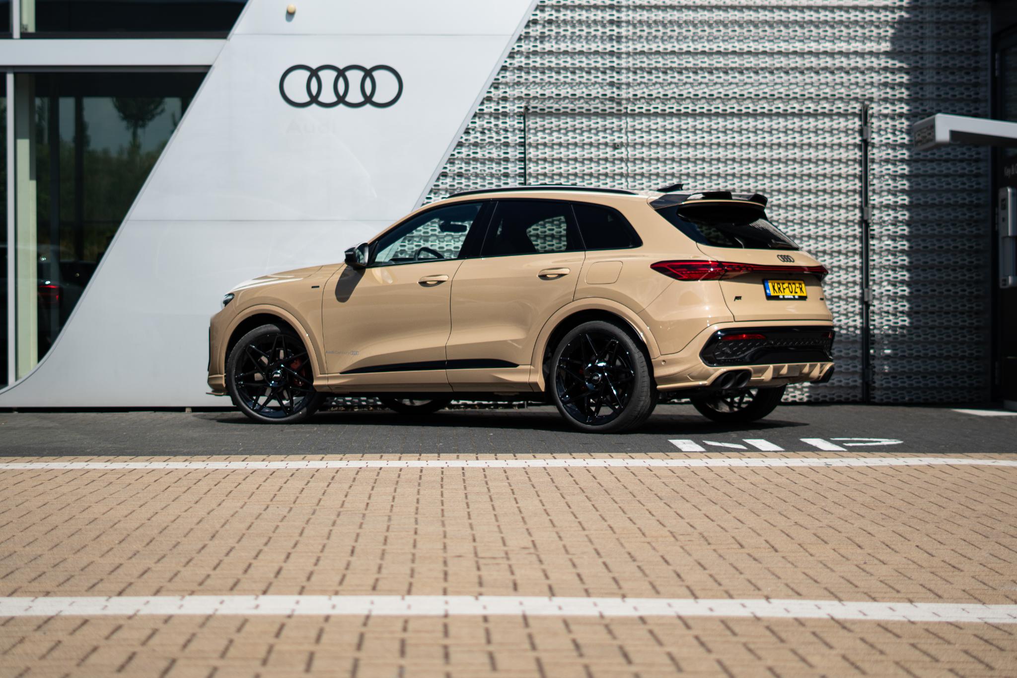 Audi Q5 ABT s edition e-hybrid 360 PK SUV - Afbeelding 3