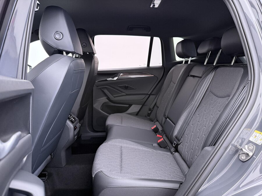 Volkswagen Tiguan Limited Edition 1.5 eHybrid 150 kW / 204 PK