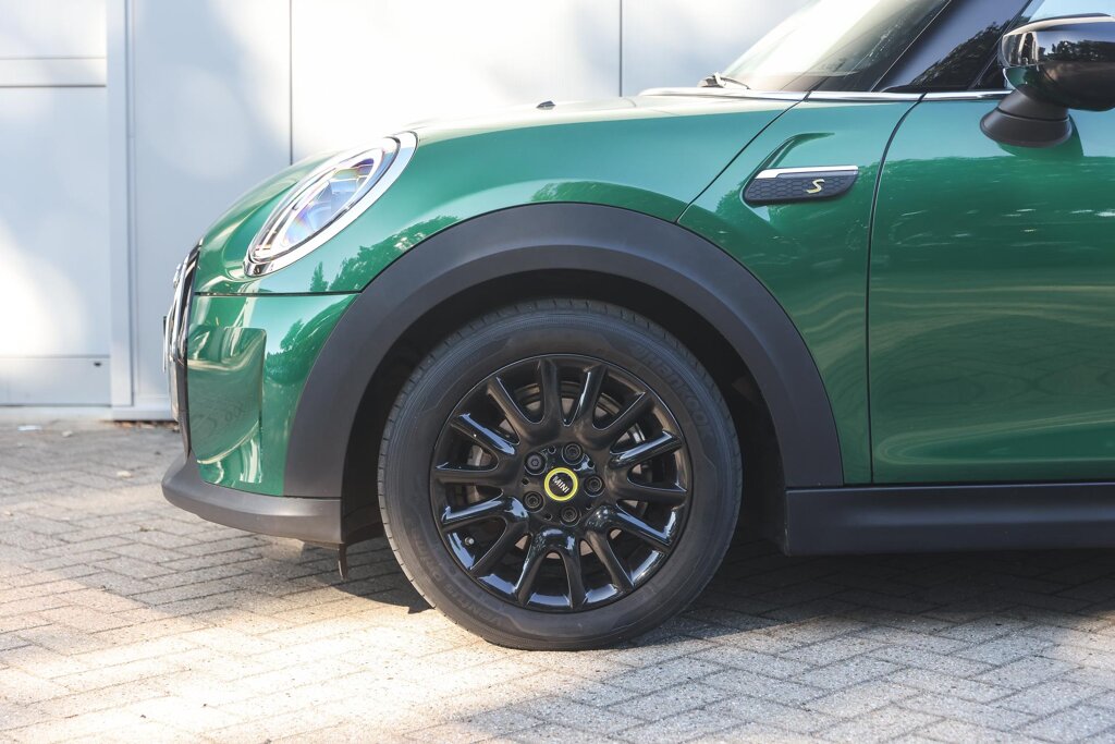 MINI Electric 4