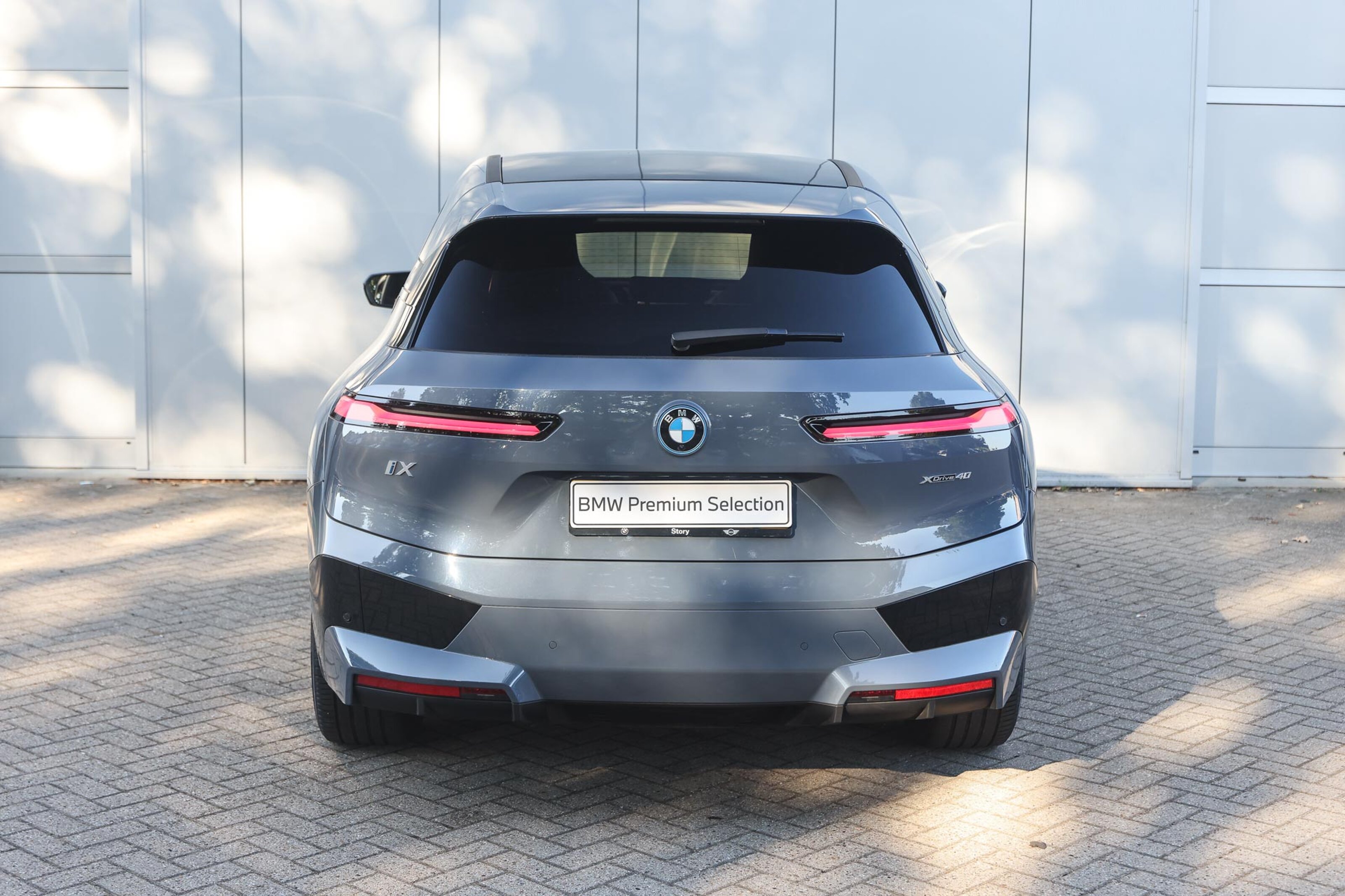 BMW iX 6