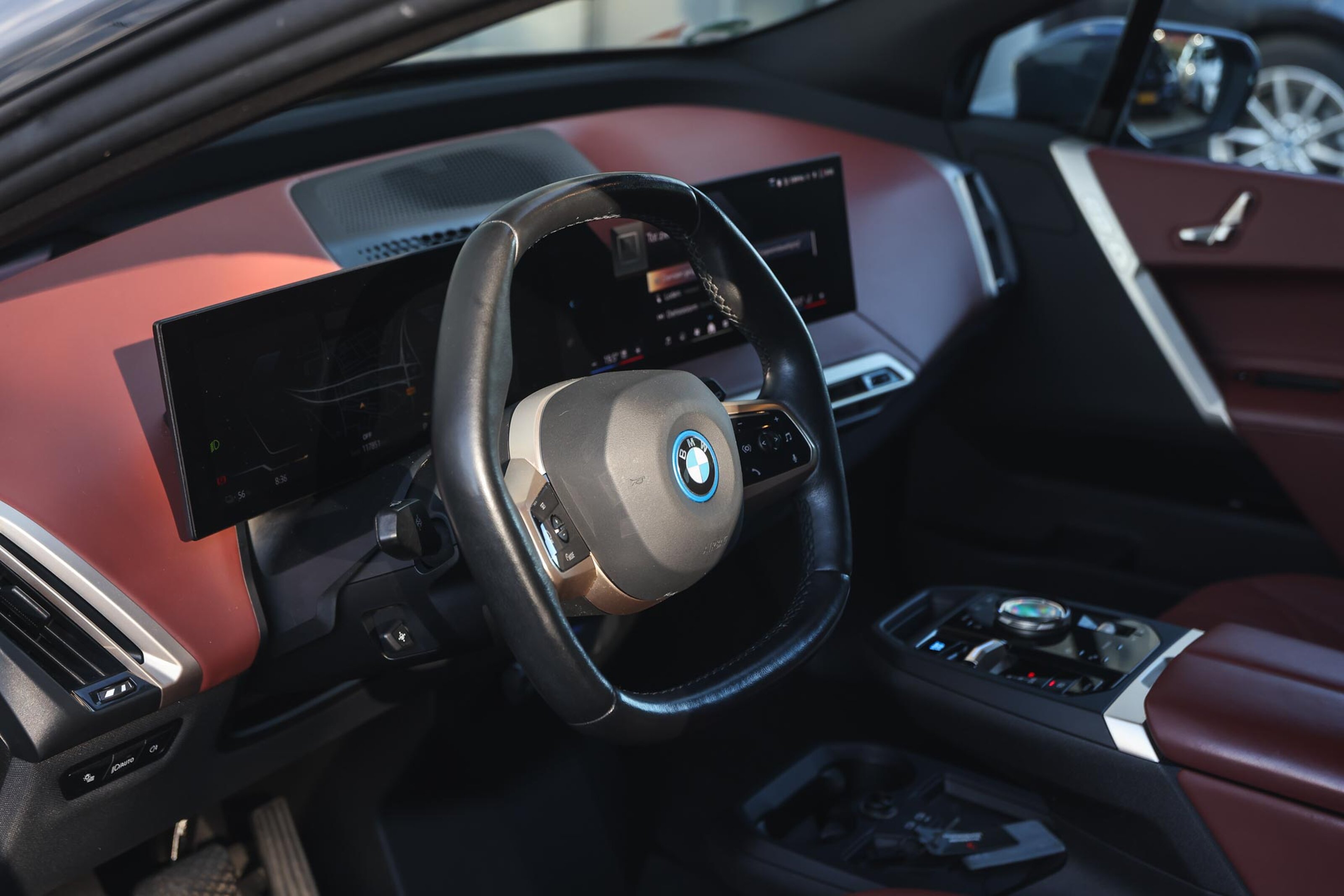 BMW iX 9