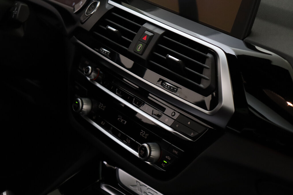BMW X3 18