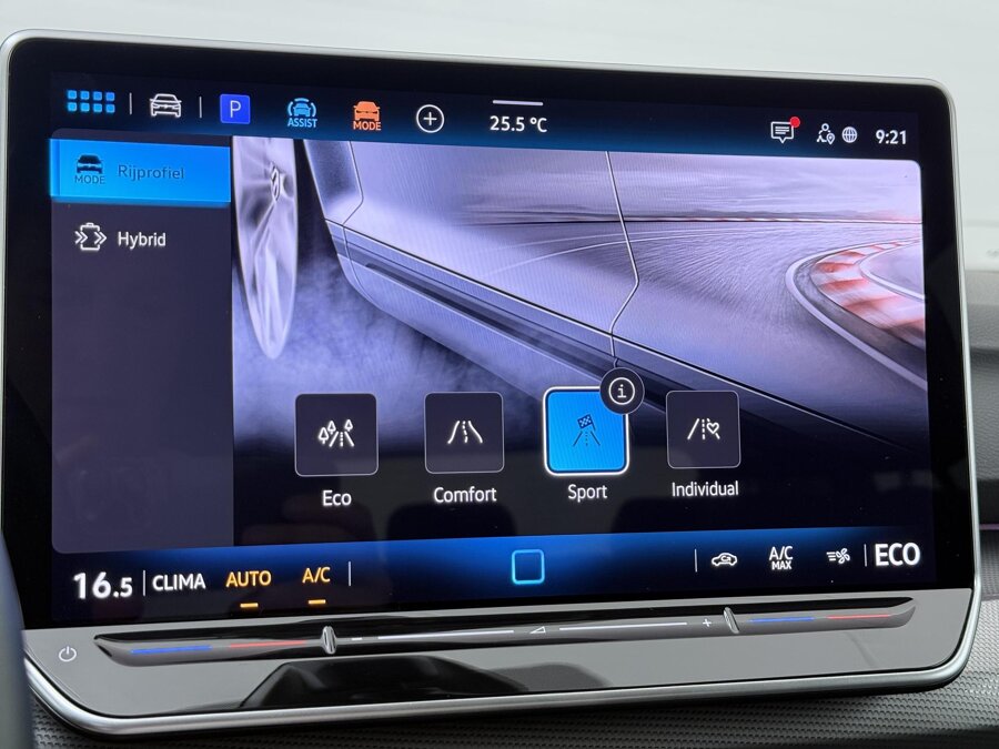 Volkswagen Golf 1.5 eHybrid Style