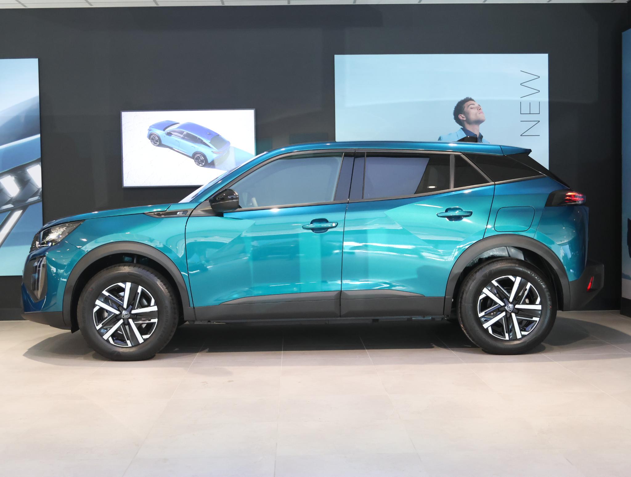 Peugeot e-2008 SUV Business Electric 54 kWh - Afbeelding 2