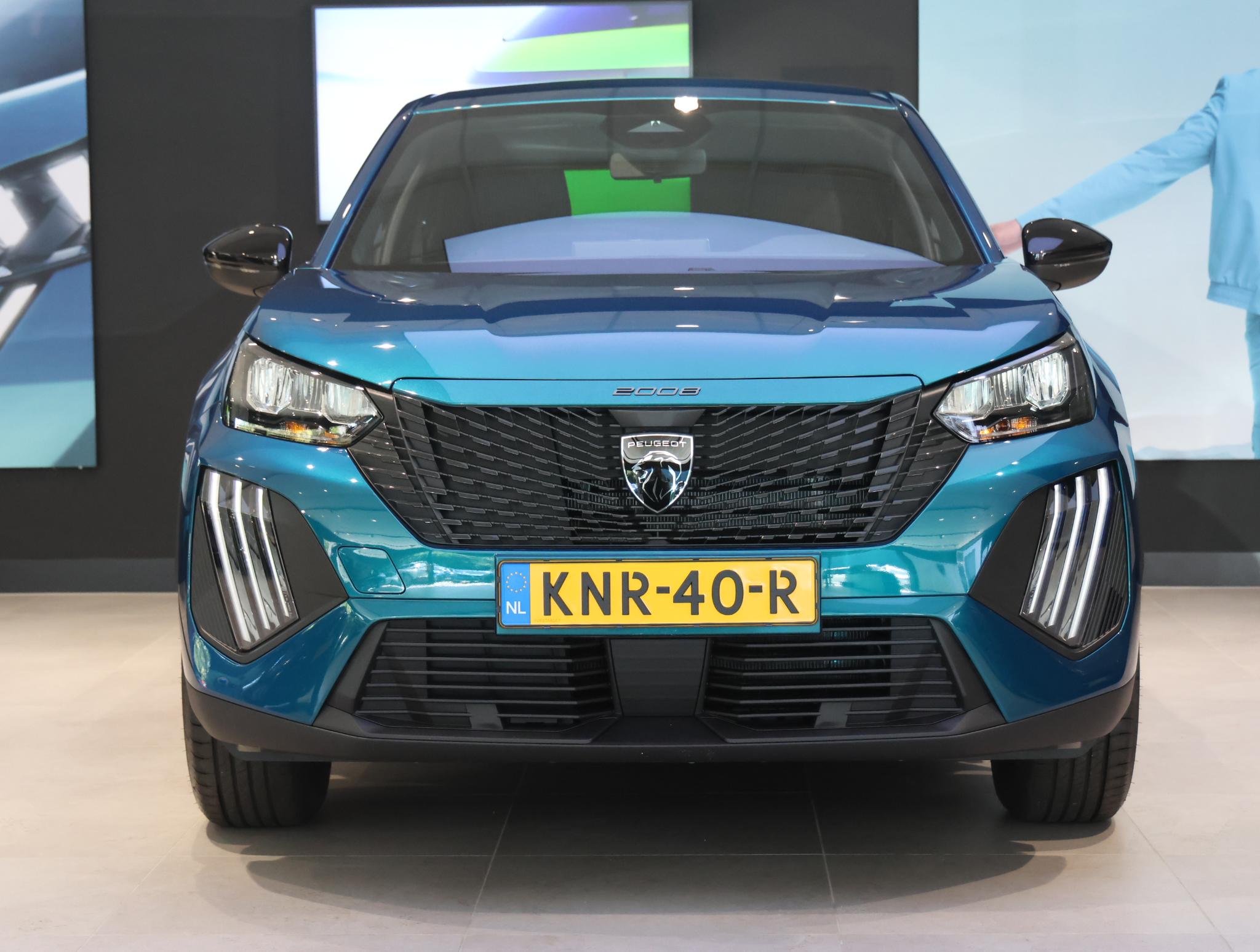 Peugeot e-2008 SUV Business Electric 54 kWh - Afbeelding 4
