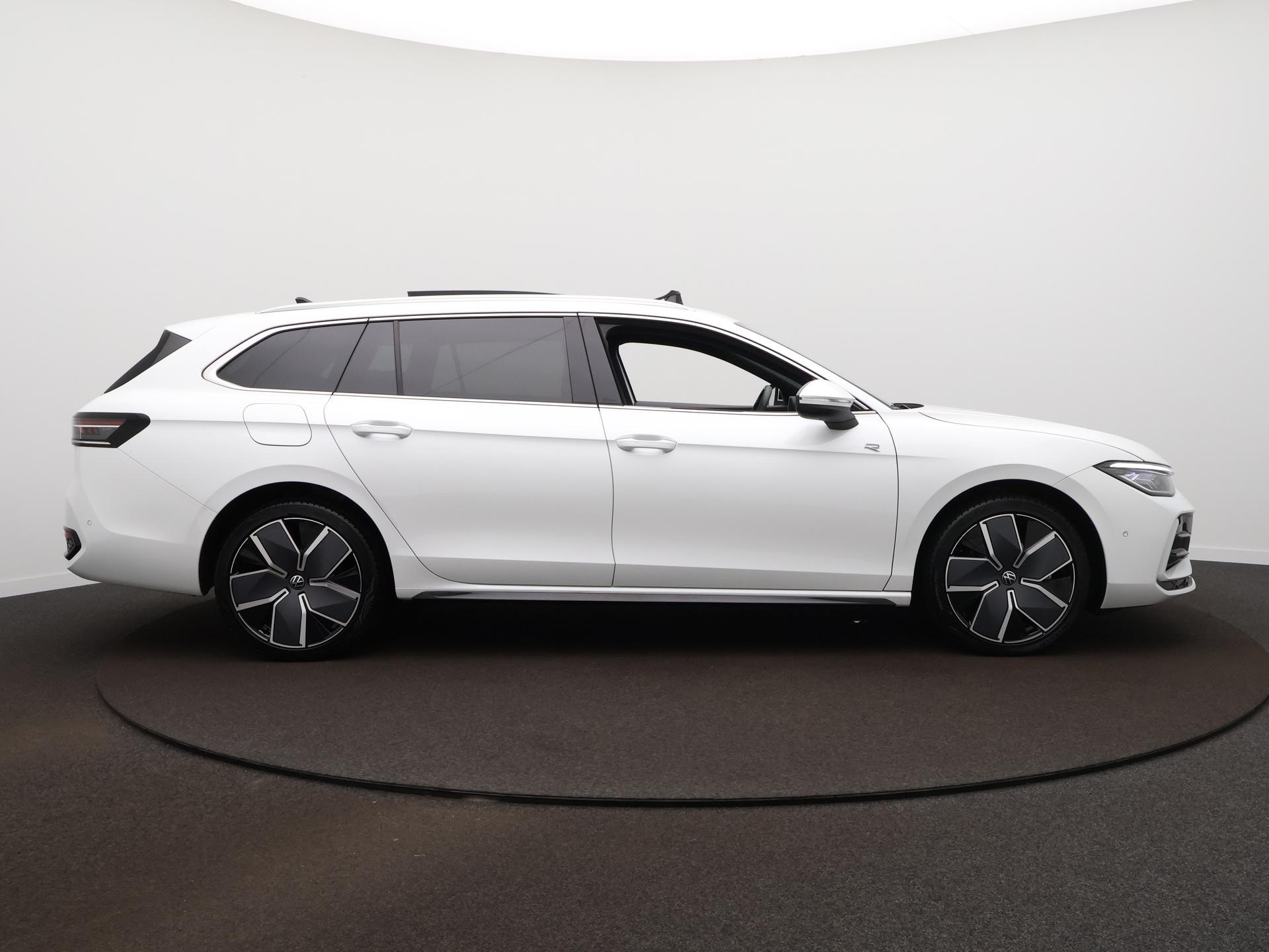 Volkswagen Passat Variant 1.5 eHybrid R-Line Edition - Afbeelding 4