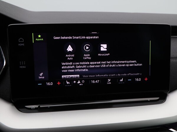 Apple Carplay/Android Auto Apple Carplay/Android Auto