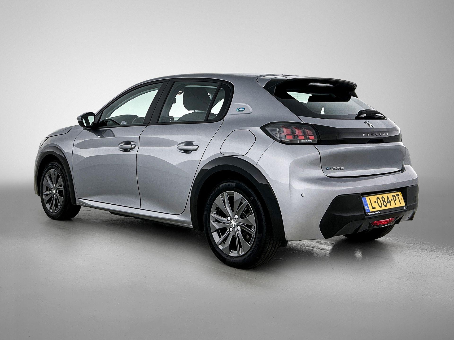 Peugeot e-208