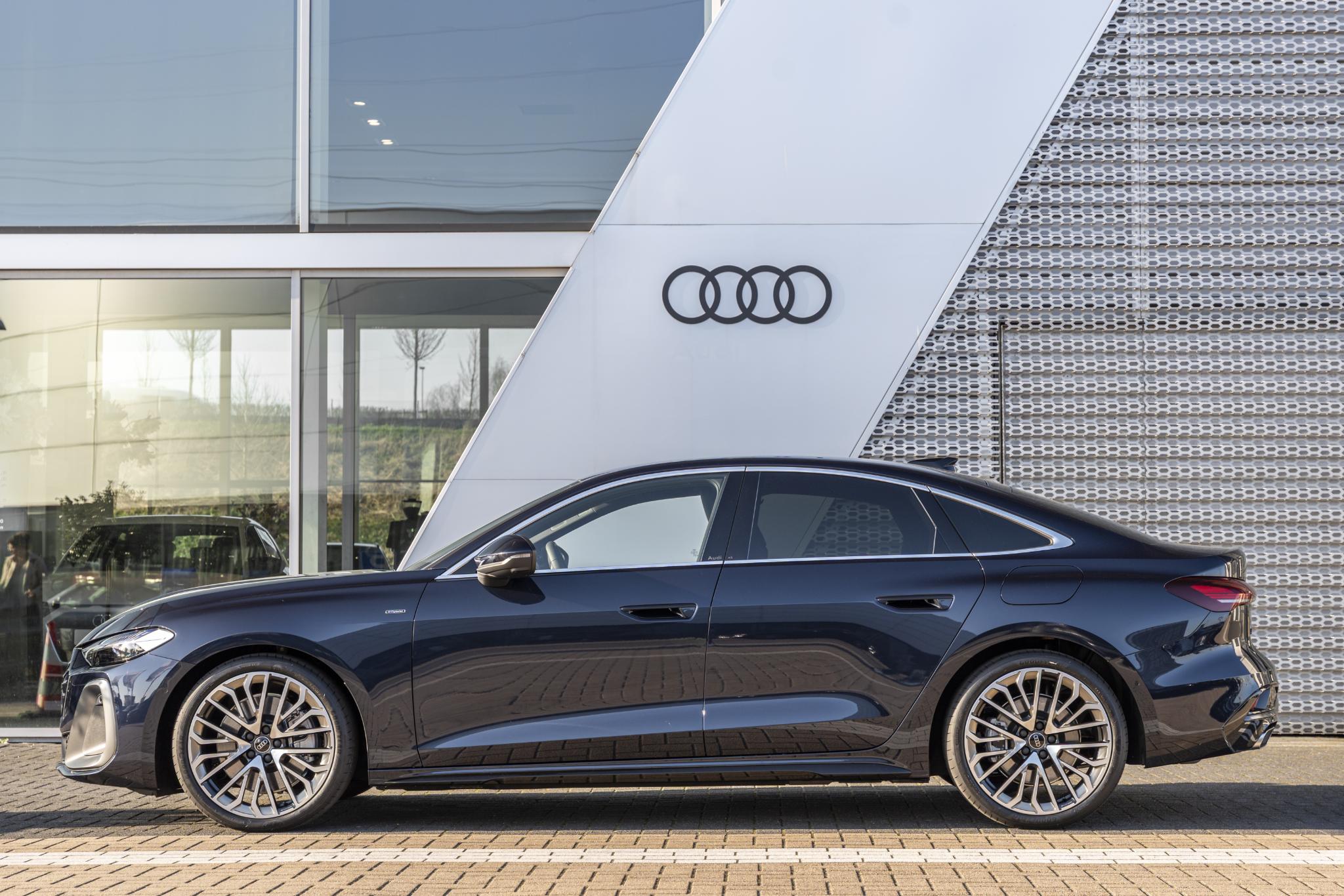 Audi A5 S edition e-hybrid 220 kW / 299 PK Limousine 7 ver - Afbeelding 3
