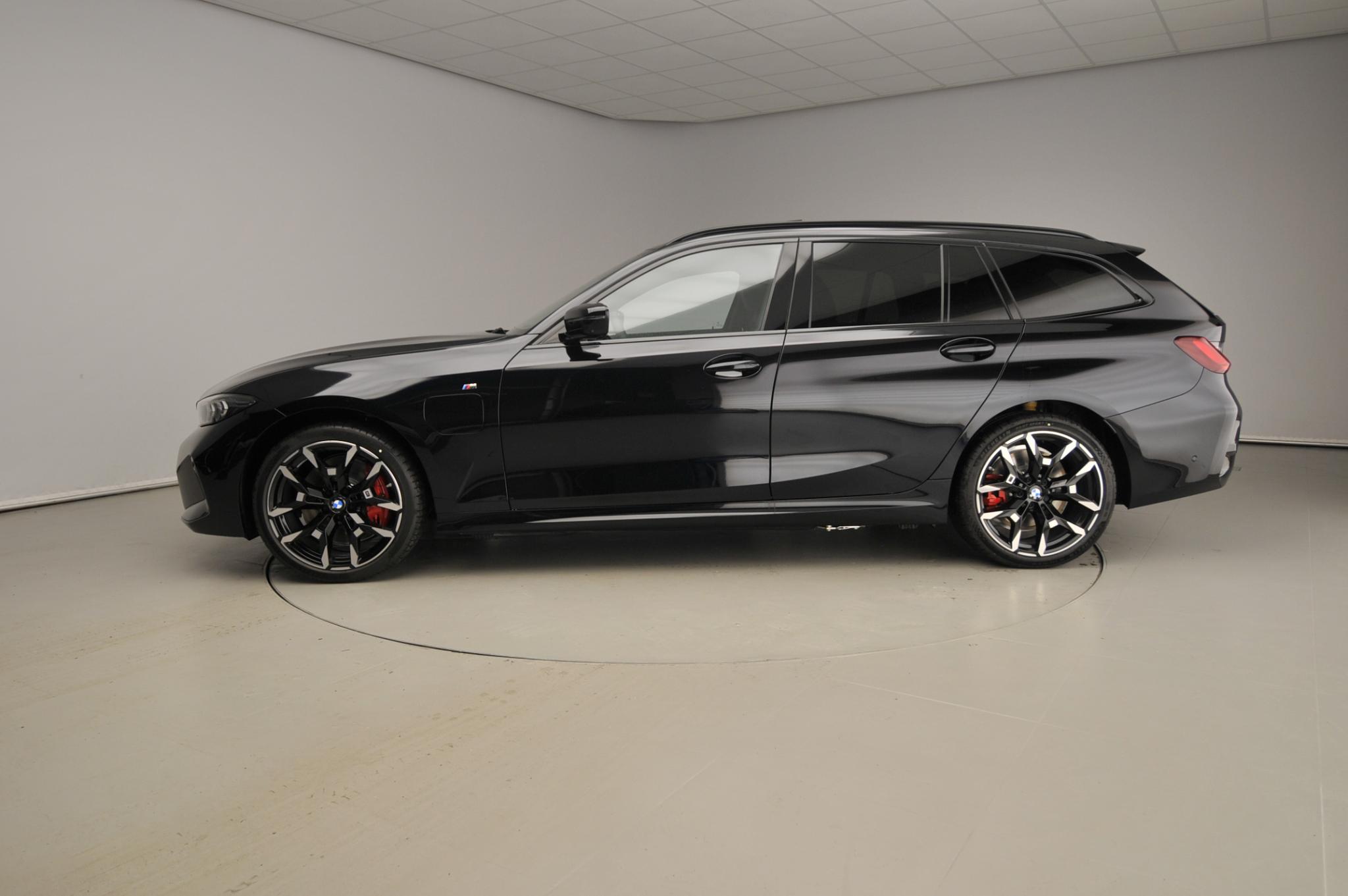 BMW 3 Serie Touring 330e - Afbeelding 2