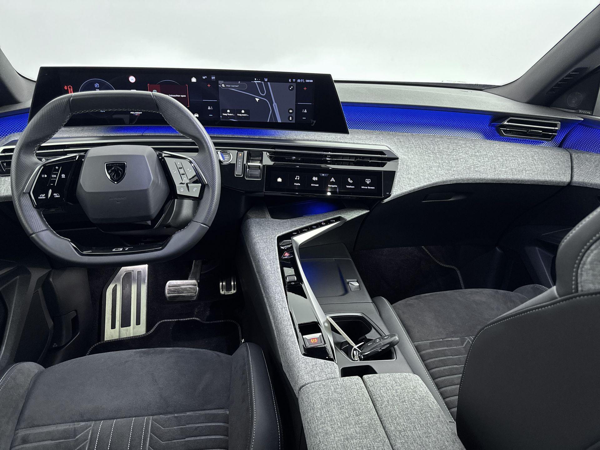 Peugeot e-3008