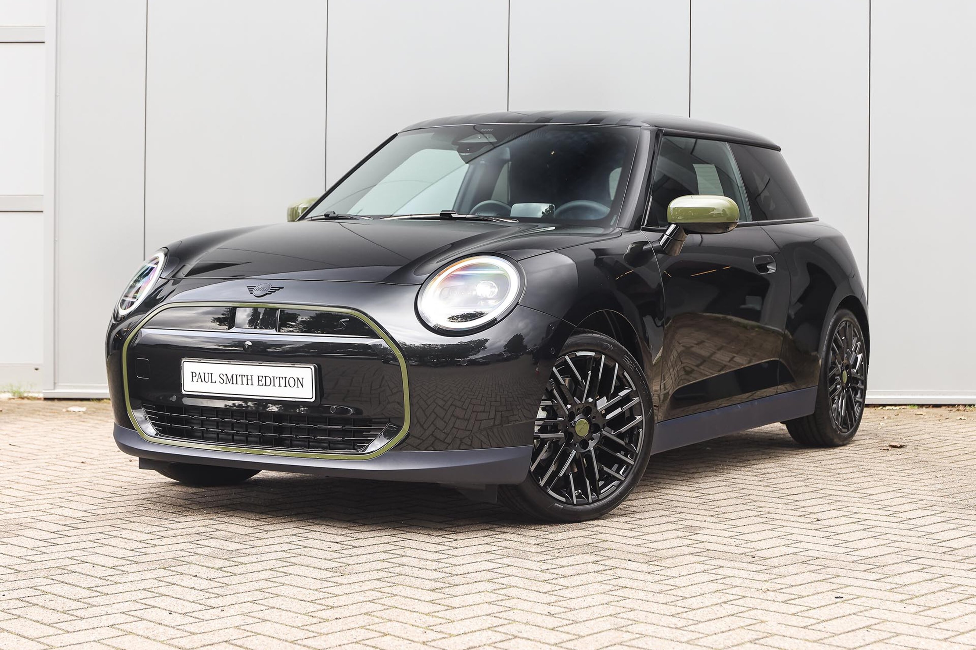 MINI Electric Hatchback Cooper SE