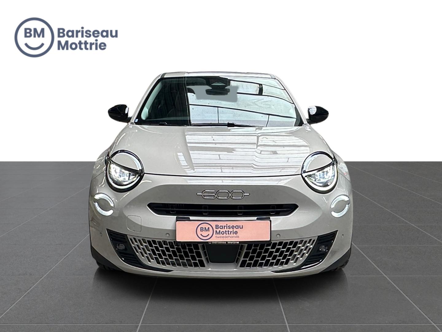 Fiat 600 1.2 e-Hybrid Icon e-DCT6 5d 100kW - Afbeelding 2