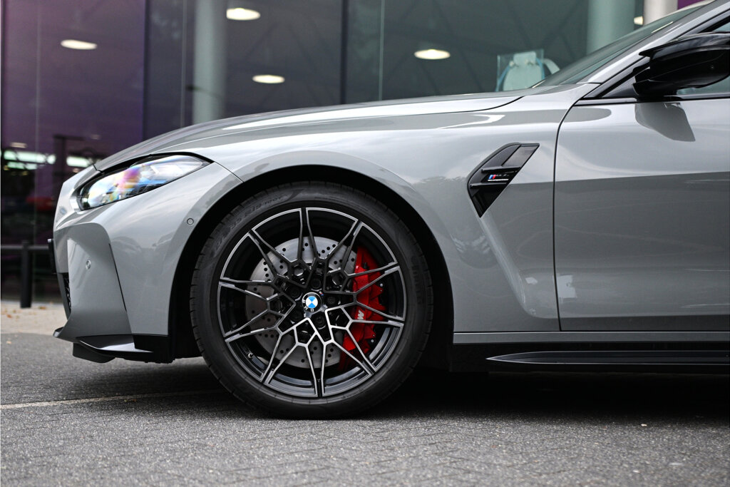 BMW M4 19