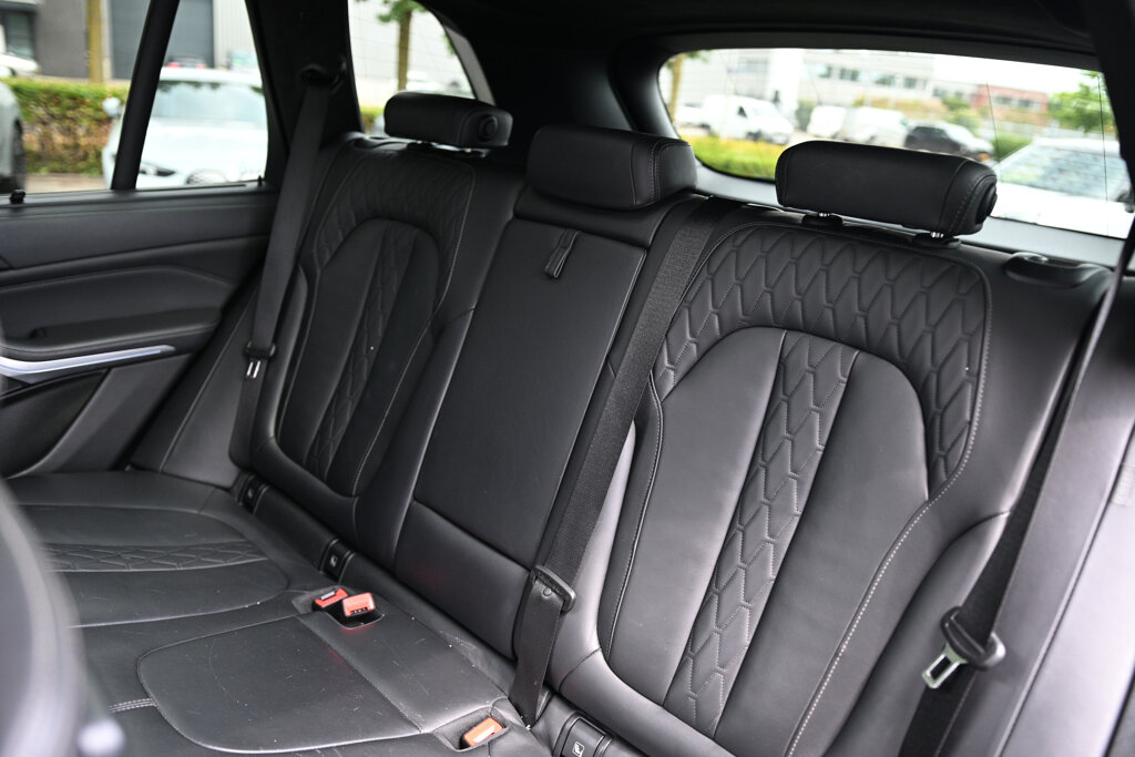 BMW X5 25