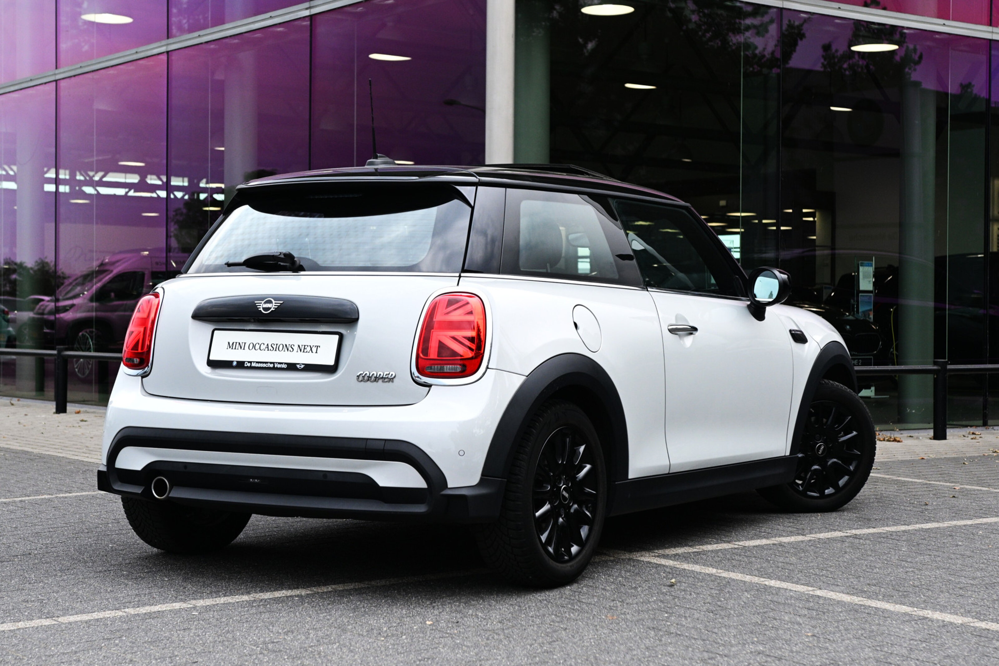 MINI Cooper Hatchback Classic Automaat