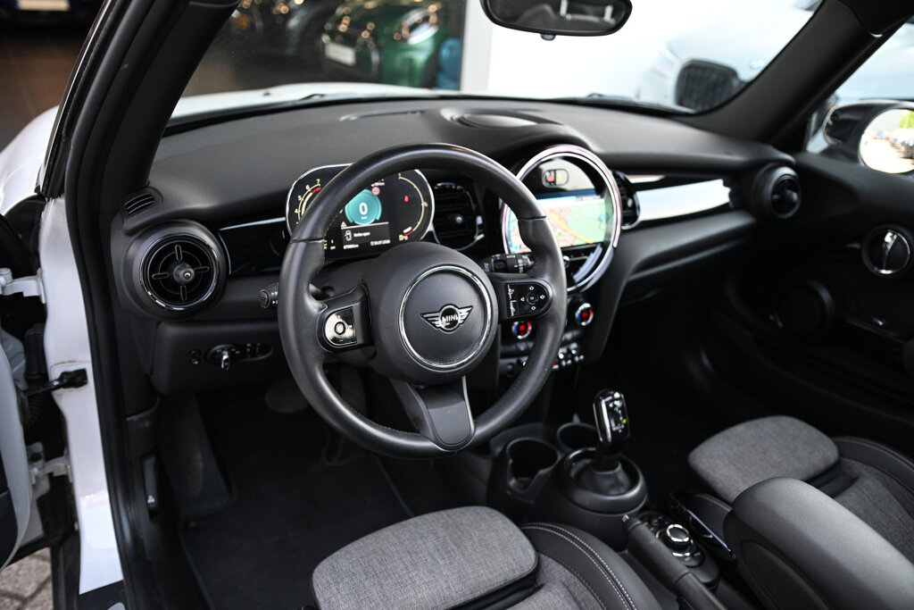 MINI Cooper 8