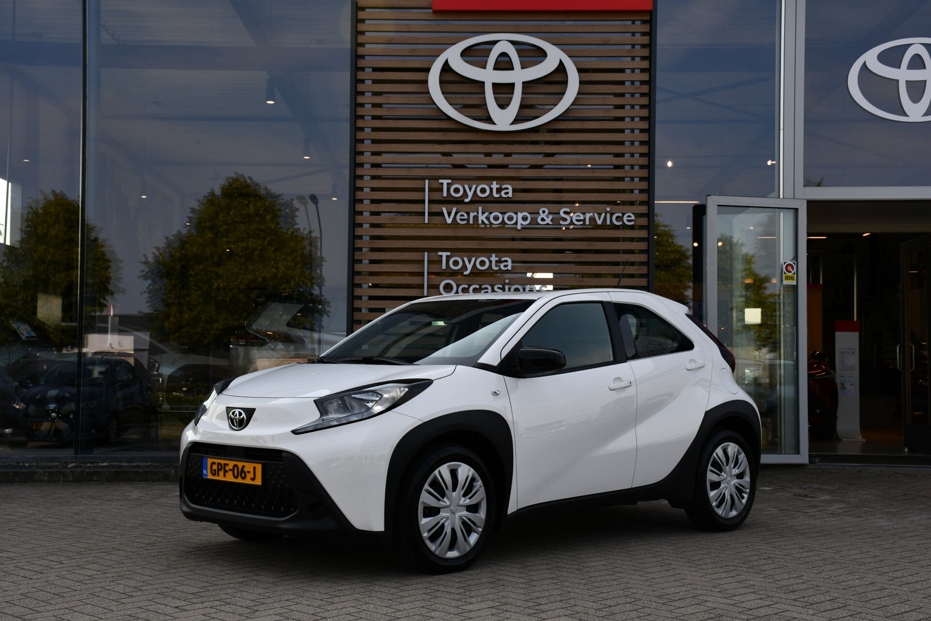 Toyota Aygo X 1.0 VVT-i MT Play 5-deurs 72pk - Afbeelding 1