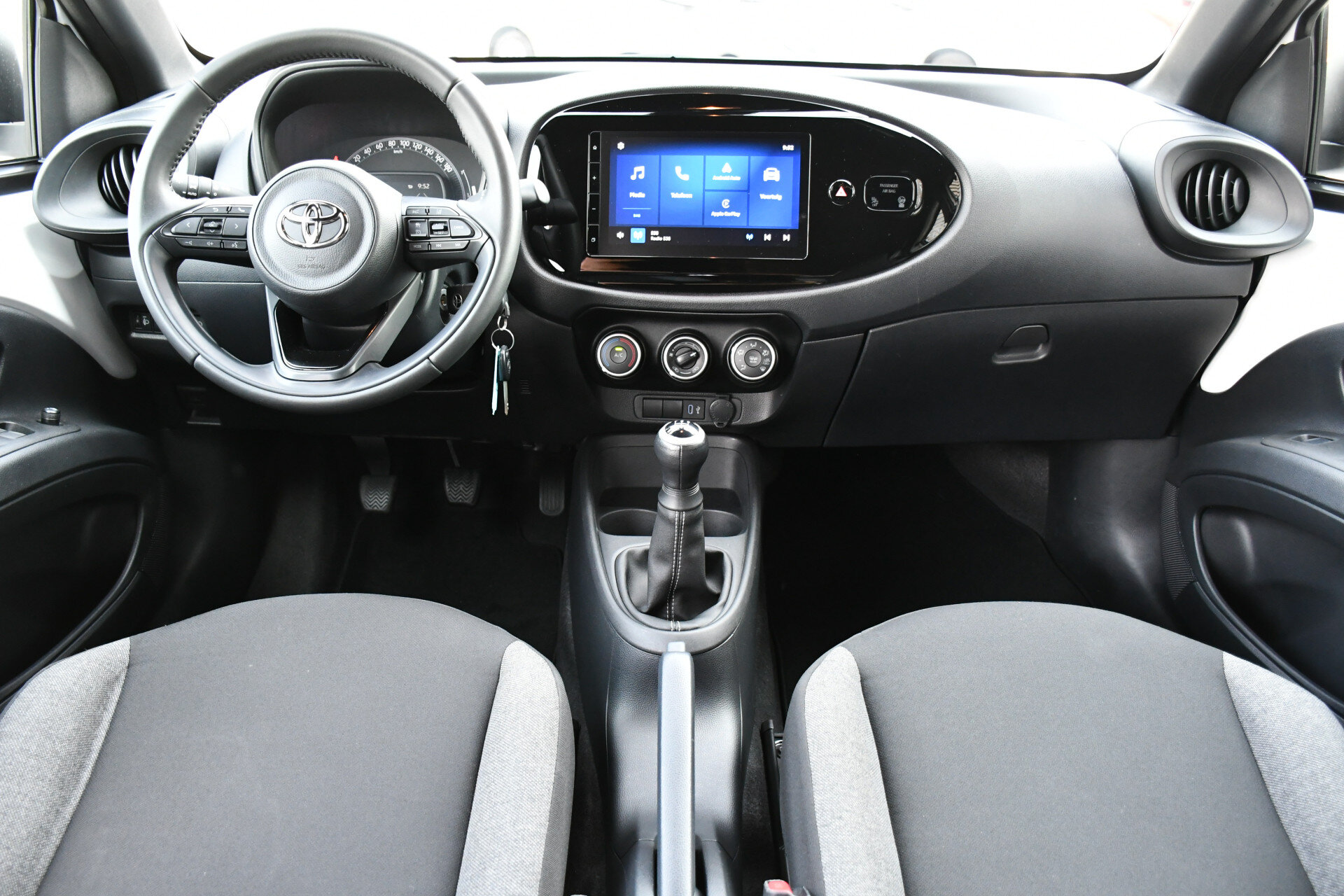 Toyota Aygo X 1.0 VVT-i MT Play 5-deurs 72pk - Afbeelding 4