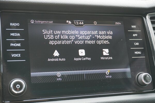 Apple Carplay/Android Auto