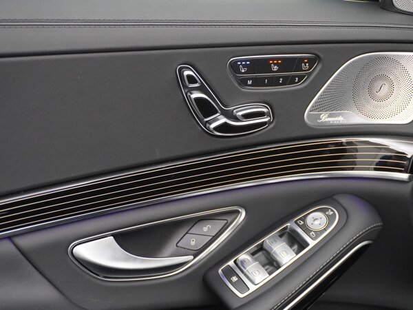 Sierdelen designo pianolak flowing lines zwart Sierdelen designo pianolak flowing lines zwart
