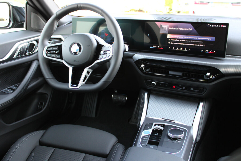 BMW i4 3