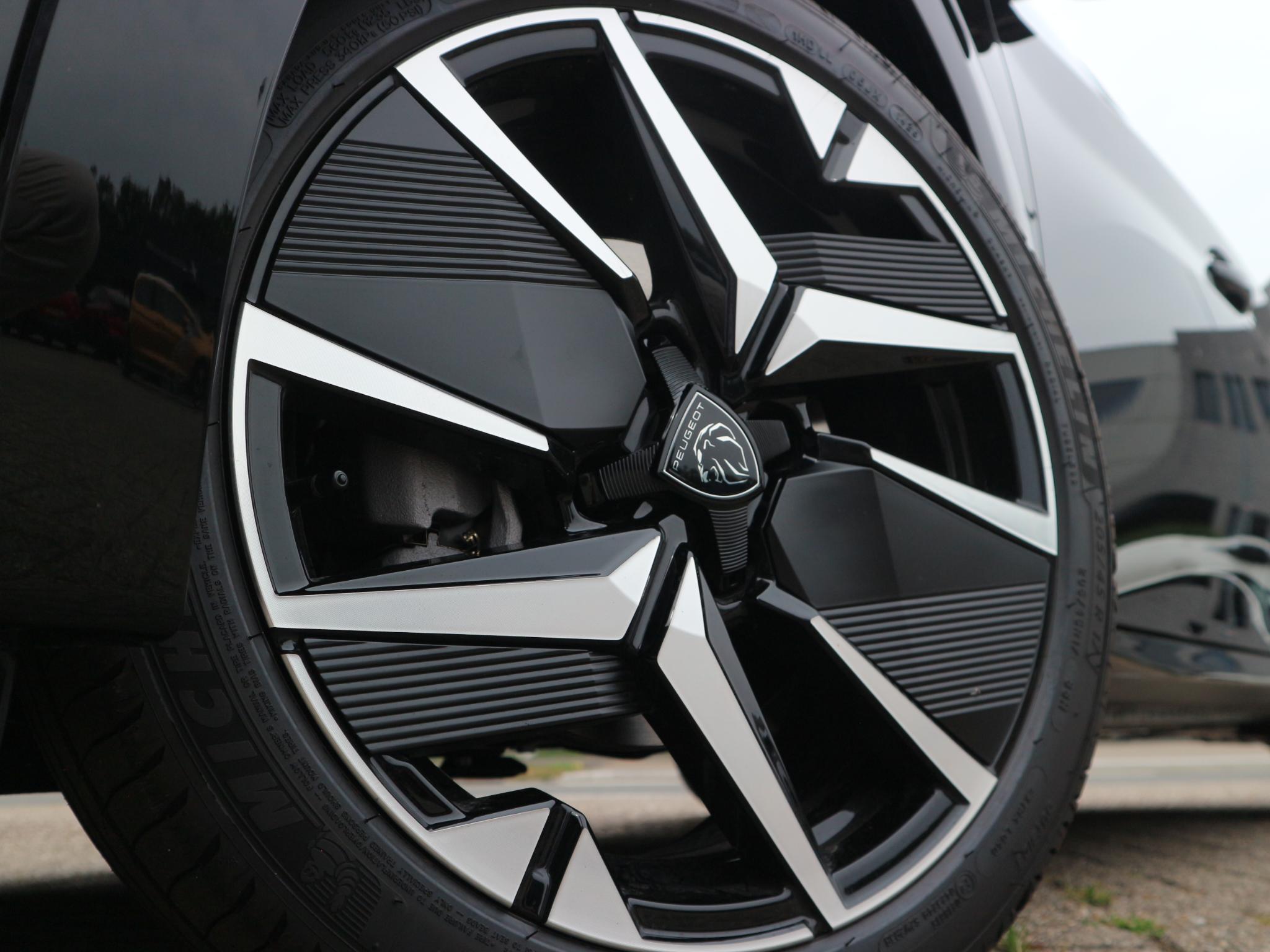 Peugeot 208 1.2 Hybrid 145 e-DCS6 GT - Afbeelding 4