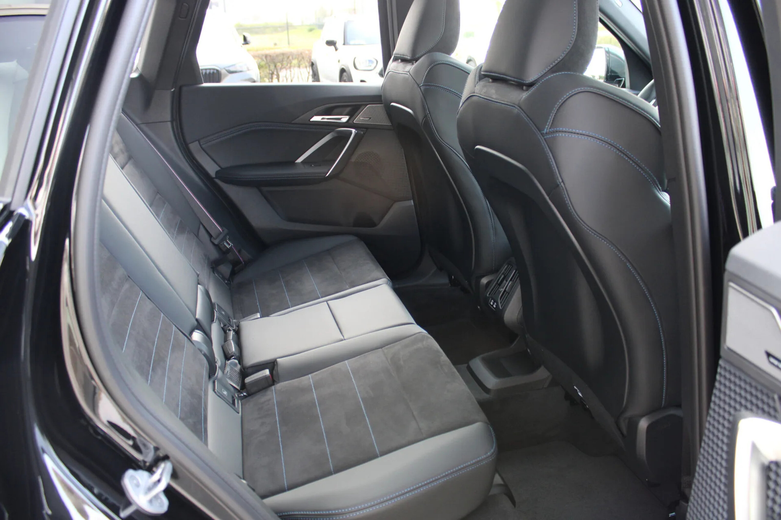 BMW X1 8