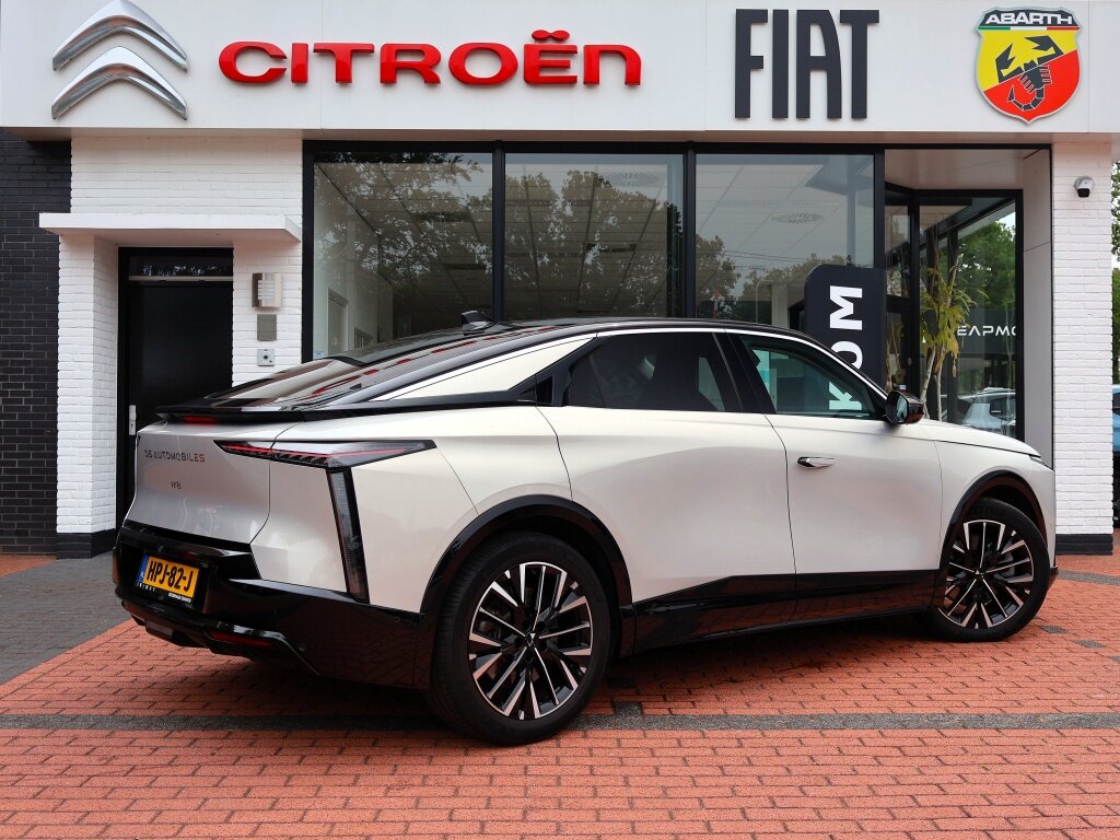 DS N°8 EV 73,7 kWh 230PK Étoile, Rijklaarprijs | Panoramadak | Stoelventilatie | Alcantara | Focal Audio - Afbeelding 4