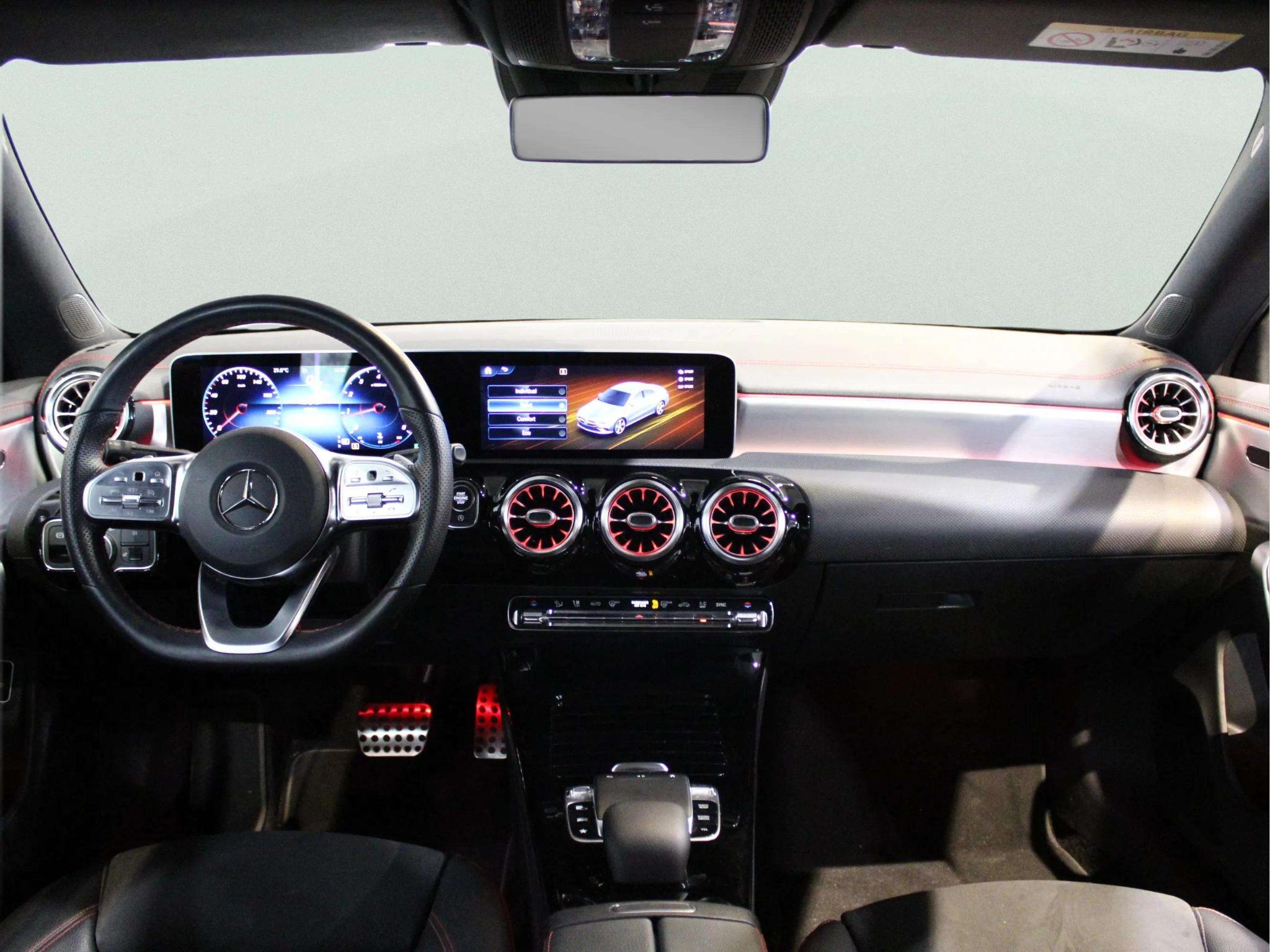 Mercedes-Benz CLA Coupé 200 Business Solution AMG - Afbeelding 3