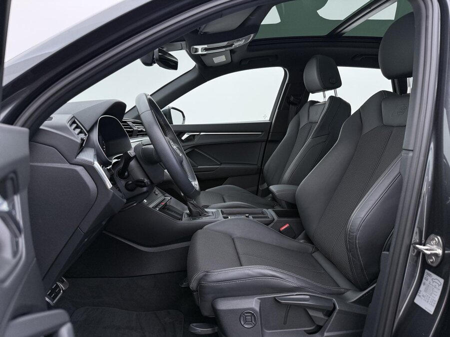 Audi Q3 45 TFSI e S edition