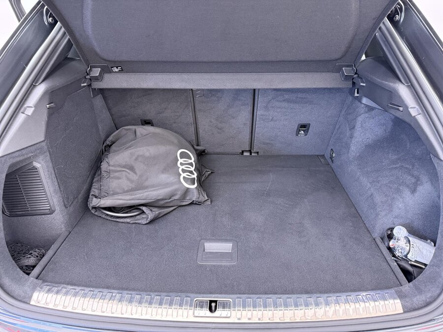 Audi Q3 45 TFSI e S edition